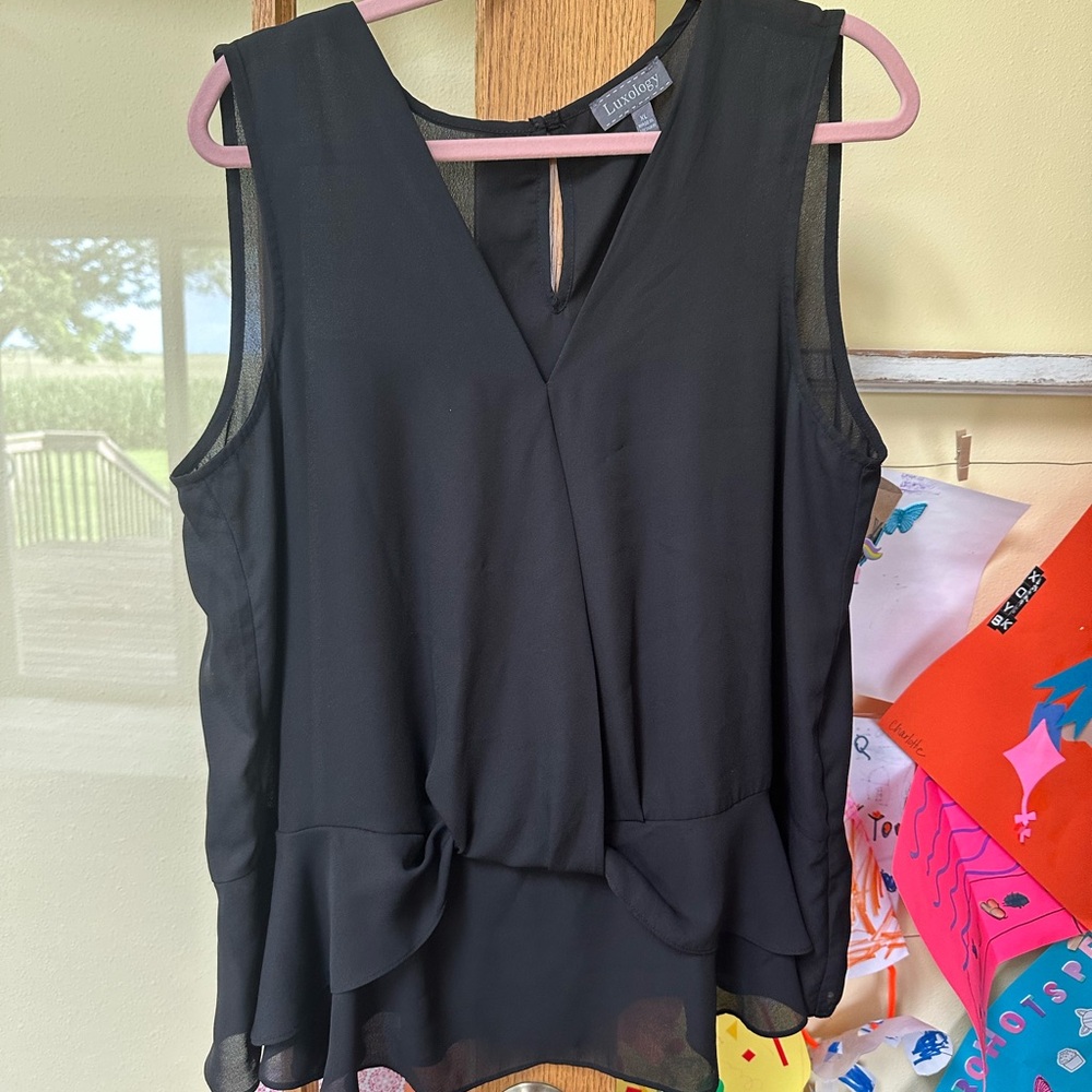 Luxology Elegant Black Sleeveless Blouse